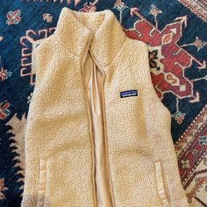 Patagonia Los Gatos Vest size Small (Peach)